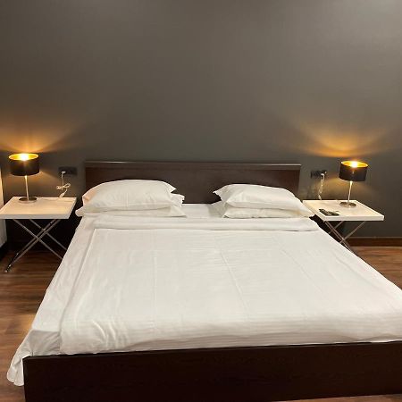 Unique Studio Close To Cascade Ереван Екстериор снимка